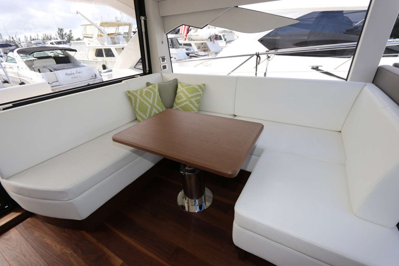 PREDATOR 50 2019 50' 0" SUNSEEKER