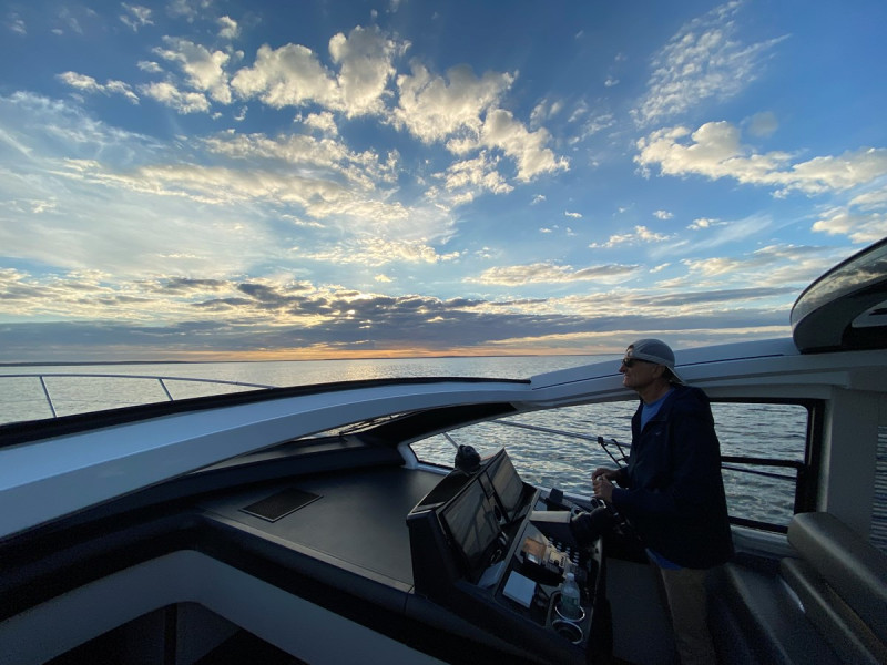 PREDATOR 50 2019 50' 0" SUNSEEKER