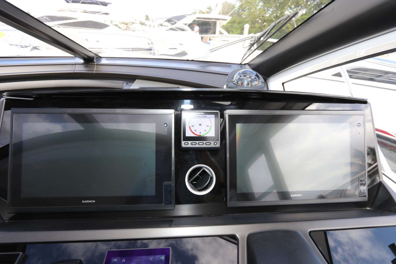 PREDATOR 50 2019 50' 0" SUNSEEKER