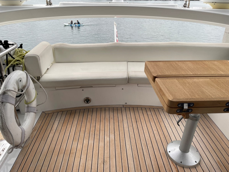 MANHATTAN 63 2012 69' 1" SUNSEEKER