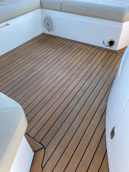 MANHATTAN 63 2015 69' 0" SUNSEEKER