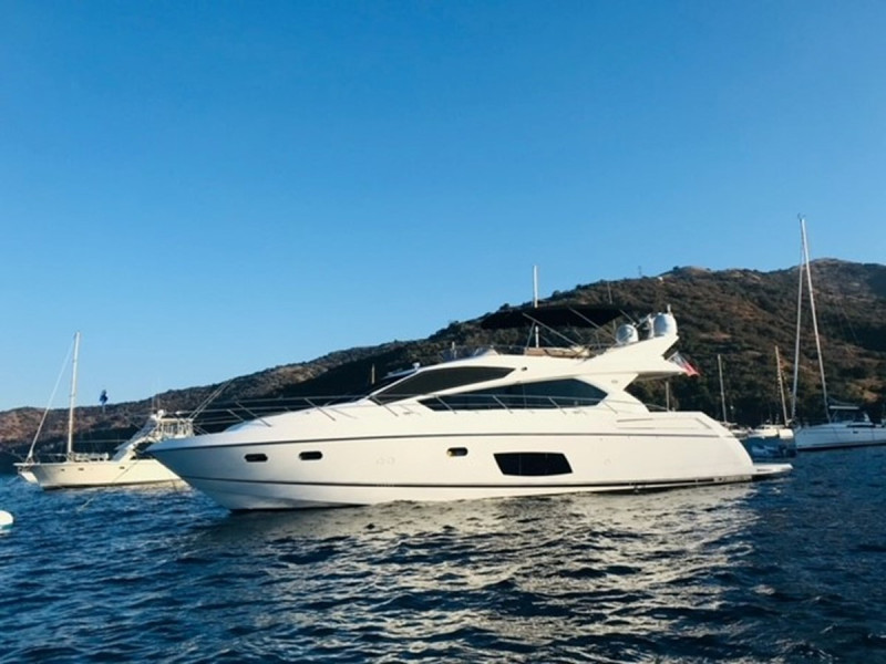 MANHATTAN 63 2015 69' 0" SUNSEEKER