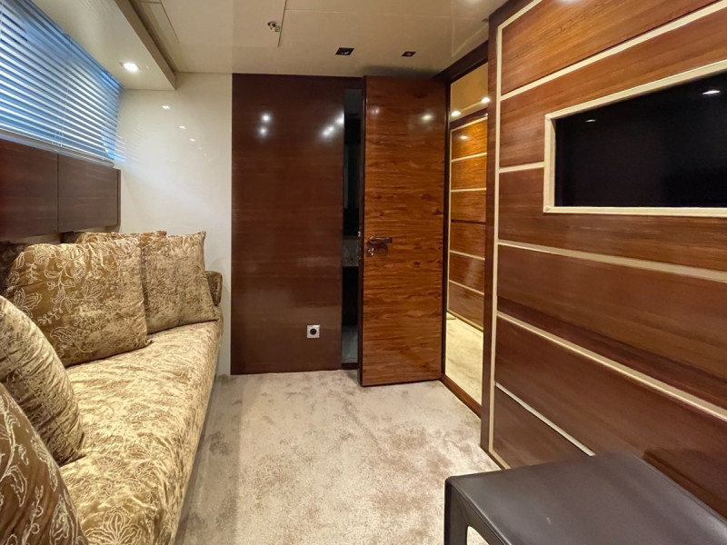 88 2010 88' 7" SANLORENZO YACHTS