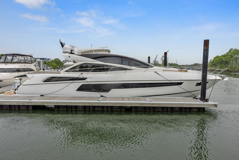 PREDATOR 68 2015 68' 0" SUNSEEKER