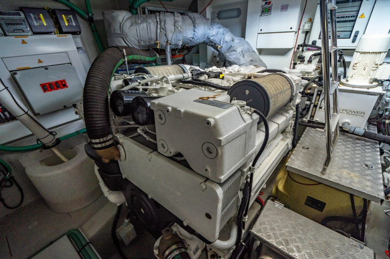 SPORTS CRUISER 2016 71' 2" SUNSEEKER