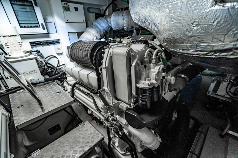 SPORTS CRUISER 2016 71' 2" SUNSEEKER