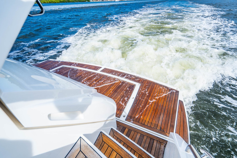 SPORTS CRUISER 2016 71' 2" SUNSEEKER