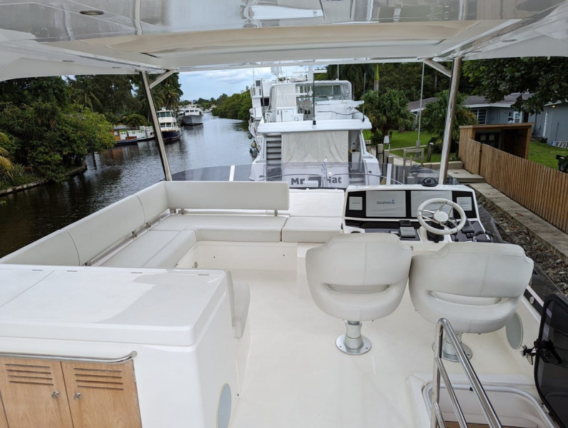 MANHATTAN 52  2018 52' 0" SUNSEEKER