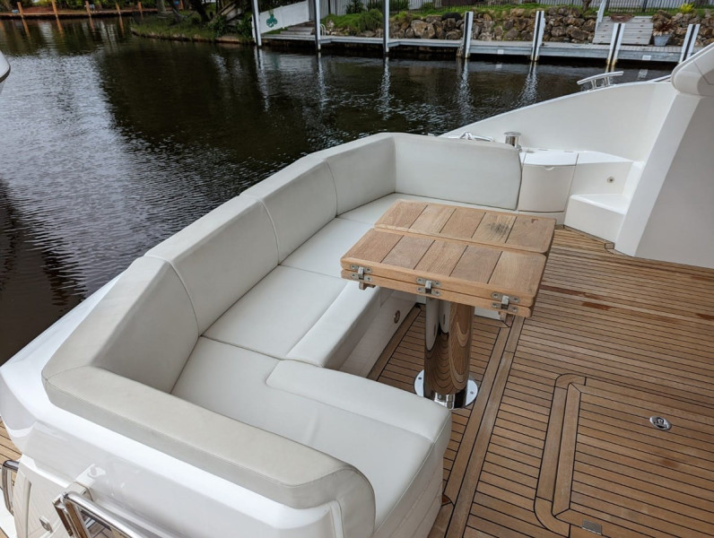 MANHATTAN 52  2018 52' 0" SUNSEEKER