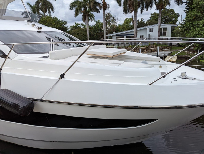 MANHATTAN 52  2018 52' 0" SUNSEEKER