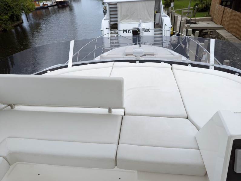MANHATTAN 52  2018 52' 0" SUNSEEKER