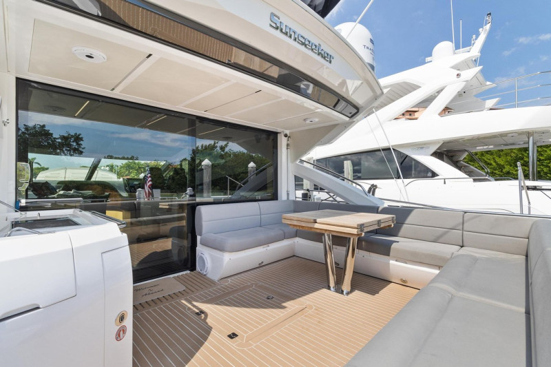 PREDATOR 68 2018 68' 0" SUNSEEKER