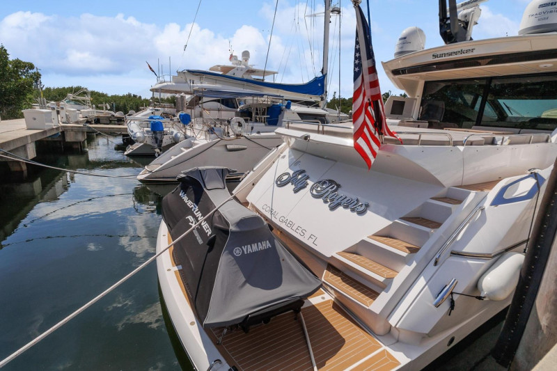 PREDATOR 68 2018 68' 0" SUNSEEKER