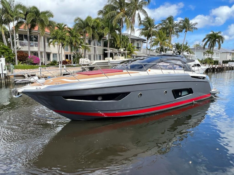 2013 52' 4" AZIMUT YACHTS