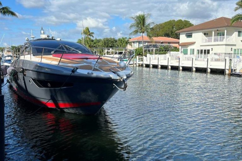 2013 52' 4" AZIMUT YACHTS
