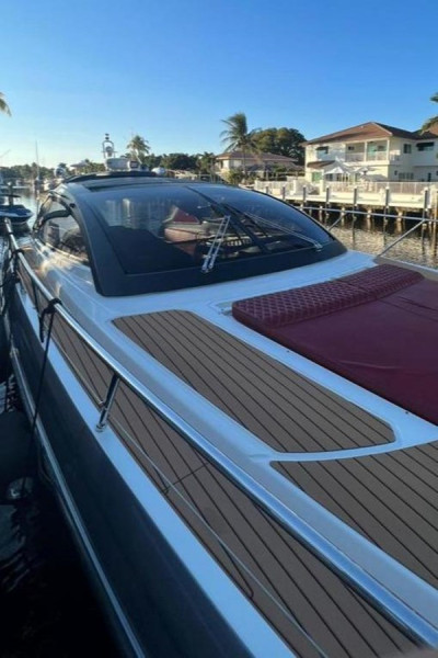 2013 52' 4" AZIMUT YACHTS