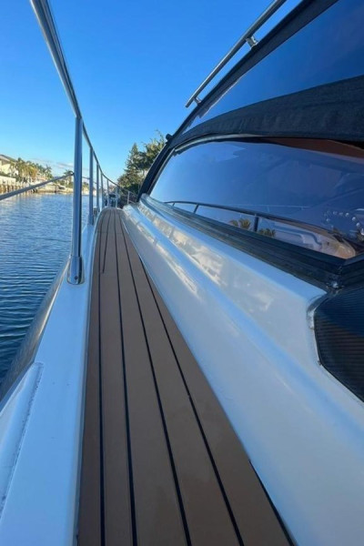 2013 52' 4" AZIMUT YACHTS