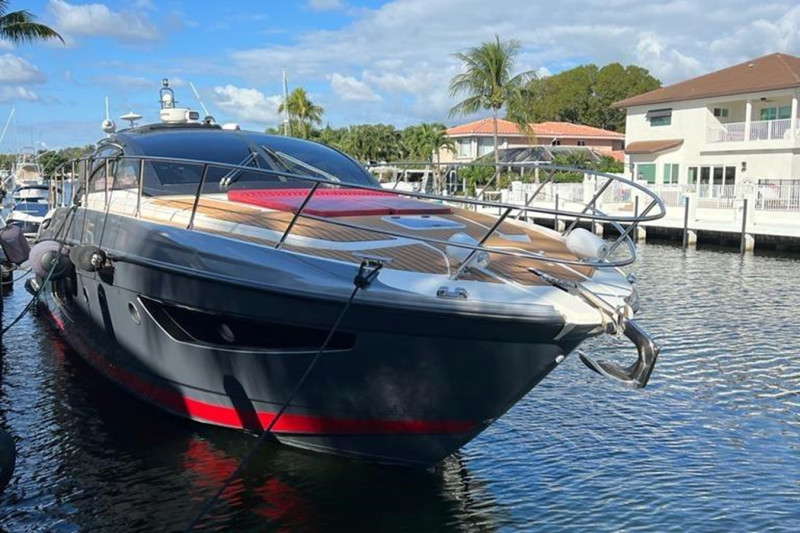 2013 52' 4" AZIMUT YACHTS