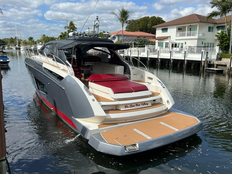 2013 52' 4" AZIMUT YACHTS