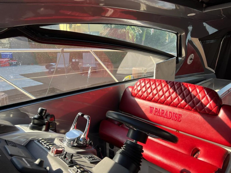 2013 52' 4" AZIMUT YACHTS