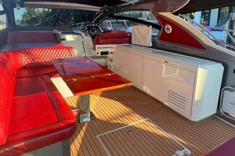 2013 52' 4" AZIMUT YACHTS