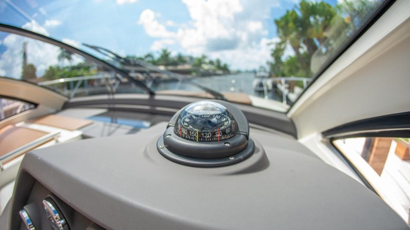 2013 52' 4" AZIMUT YACHTS