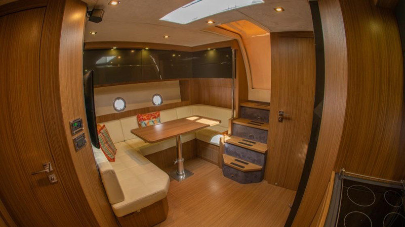 2013 52' 4" AZIMUT YACHTS