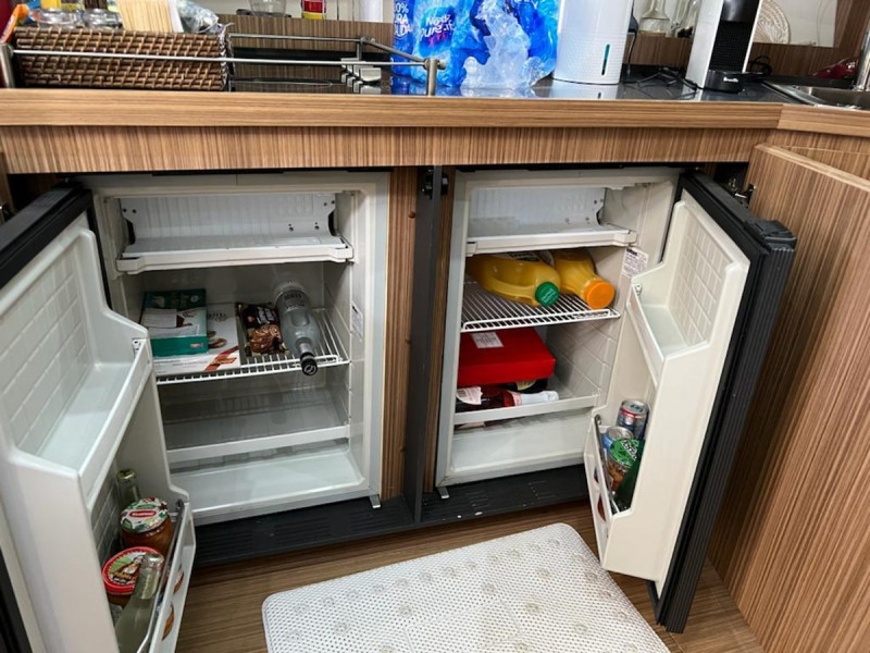 2013 52' 4" AZIMUT YACHTS