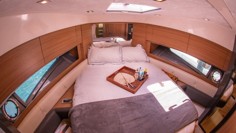 2013 52' 4" AZIMUT YACHTS