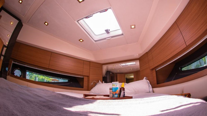 2013 52' 4" AZIMUT YACHTS