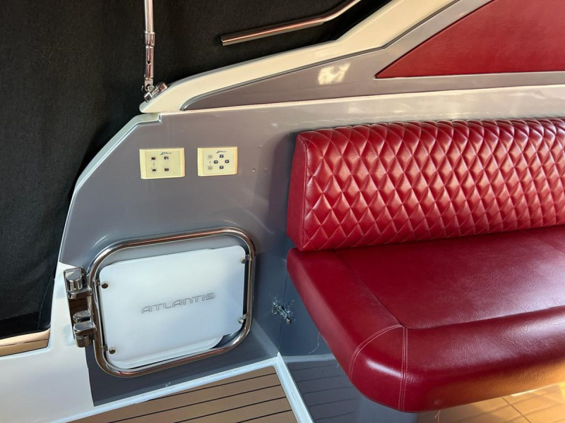 2013 52' 4" AZIMUT YACHTS