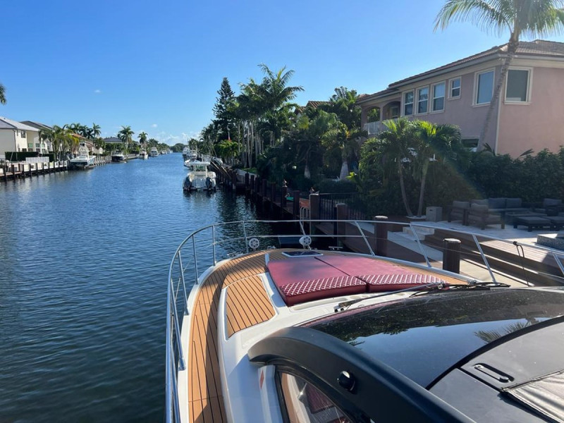 2013 52' 4" AZIMUT YACHTS