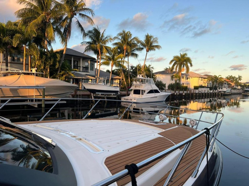 2013 52' 4" AZIMUT YACHTS
