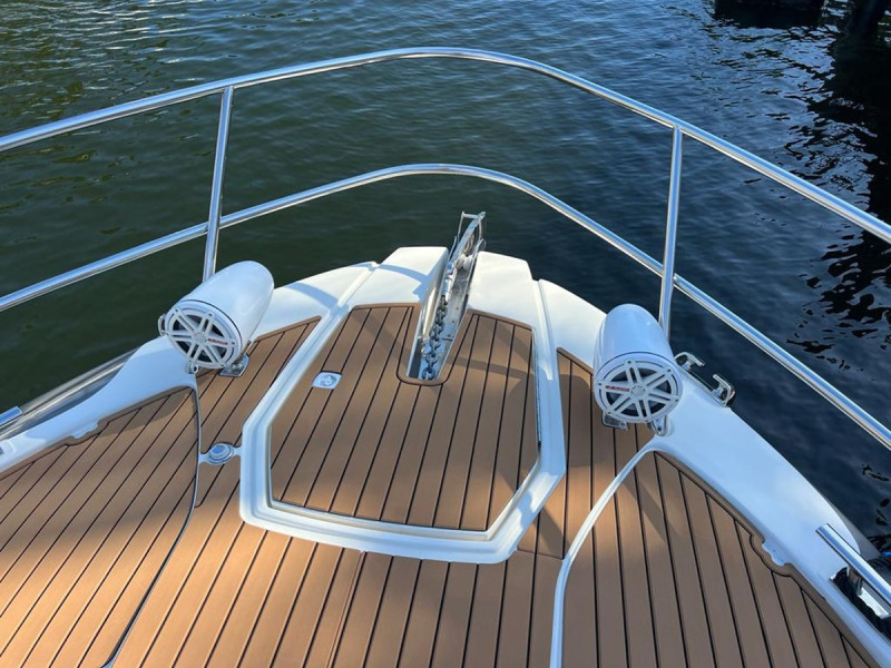 2013 52' 4" AZIMUT YACHTS