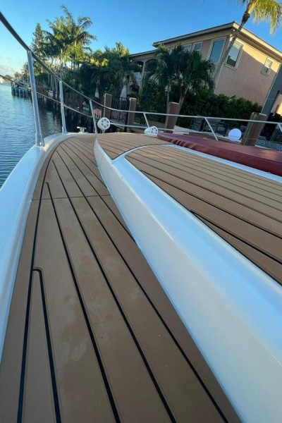 2013 52' 4" AZIMUT YACHTS