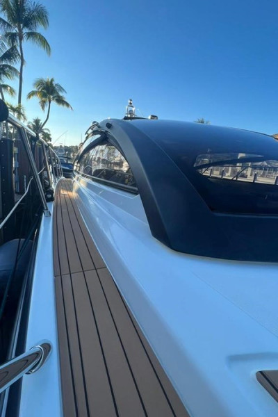 2013 52' 4" AZIMUT YACHTS