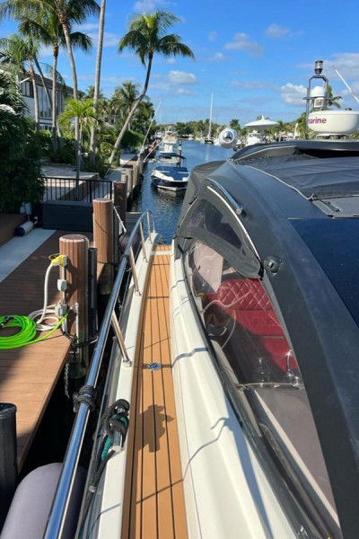 2013 52' 4" AZIMUT YACHTS