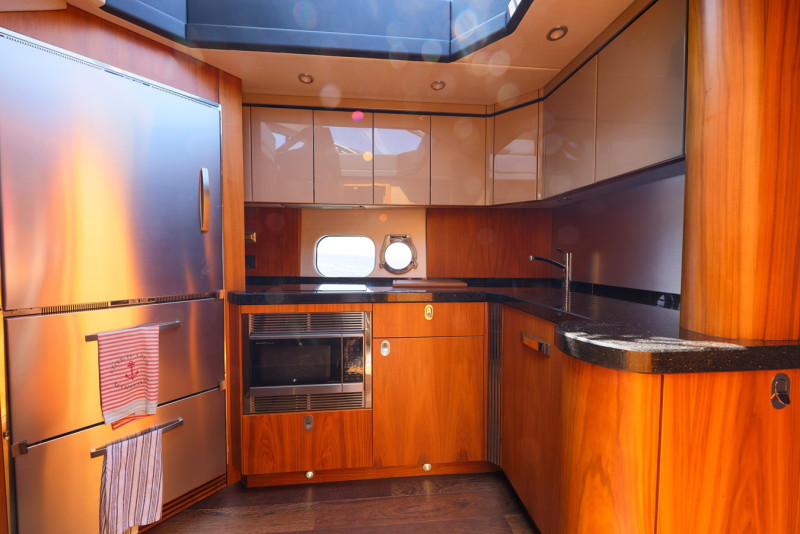 2017 55' 0" SUNSEEKER