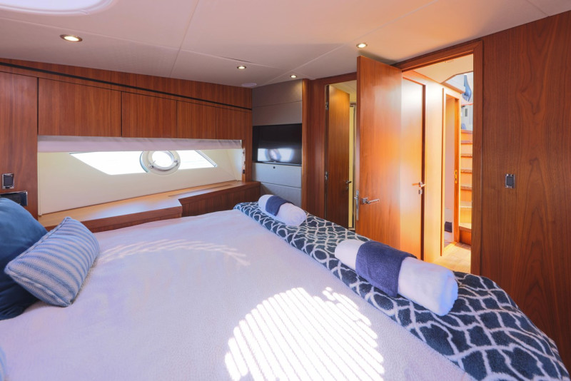 2017 55' 0" SUNSEEKER