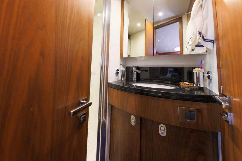 2017 55' 0" SUNSEEKER