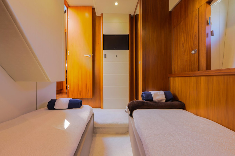 2017 55' 0" SUNSEEKER