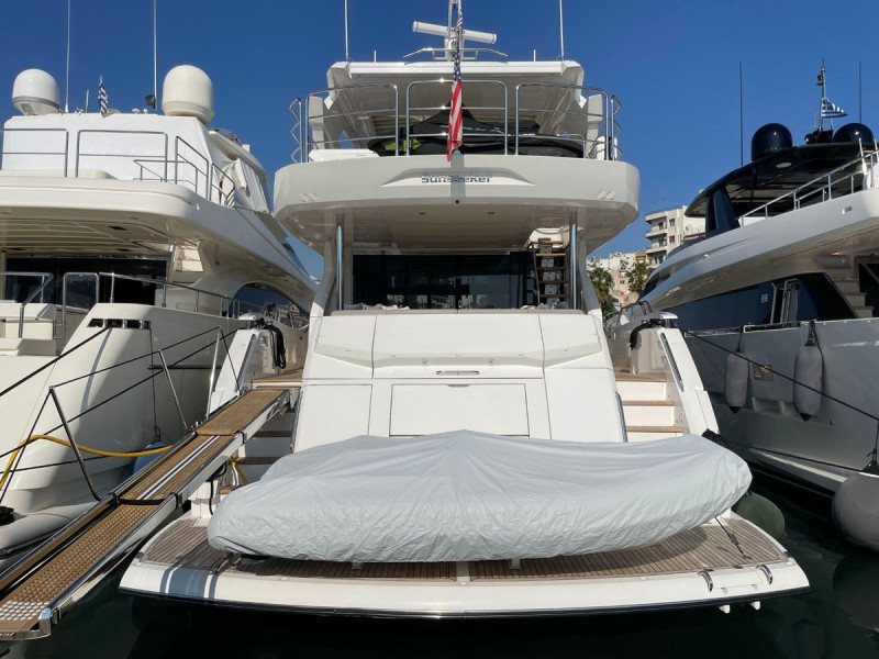 76 YACHT 2019 77' 5" SUNSEEKER