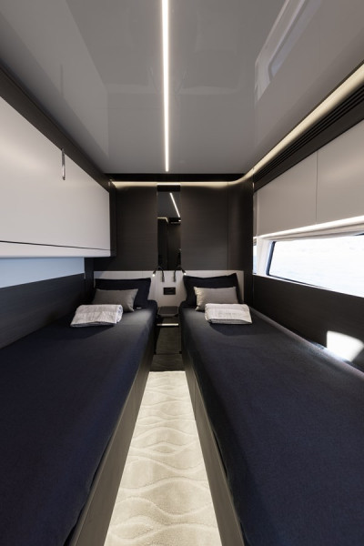 S8 2021 80' 8" AZIMUT YACHTS