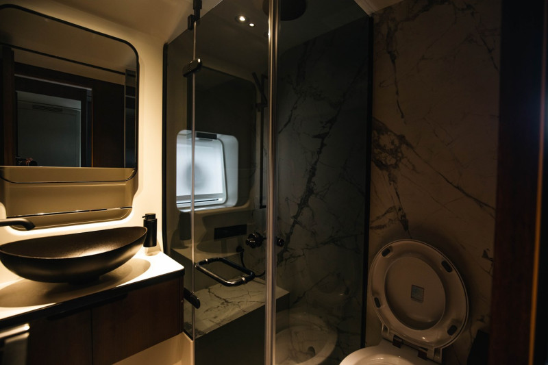 AS5 2022 57' 0" ASTONDOA