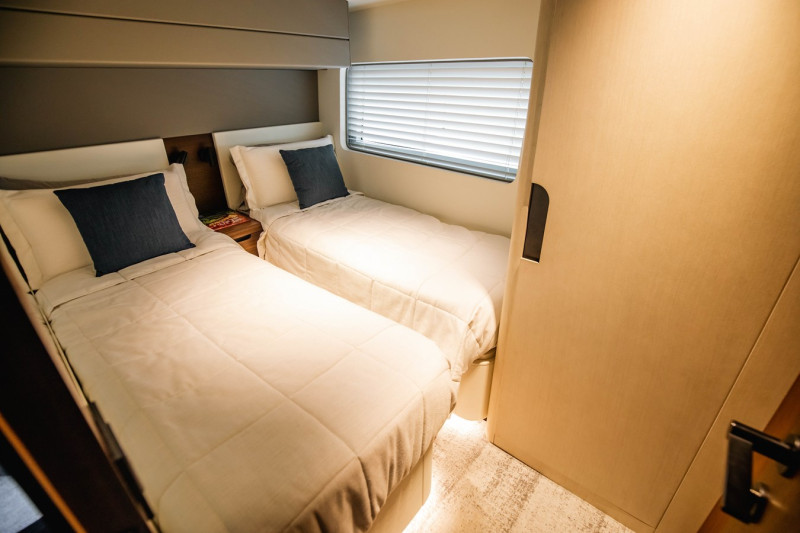 AS5 2022 57' 0" ASTONDOA