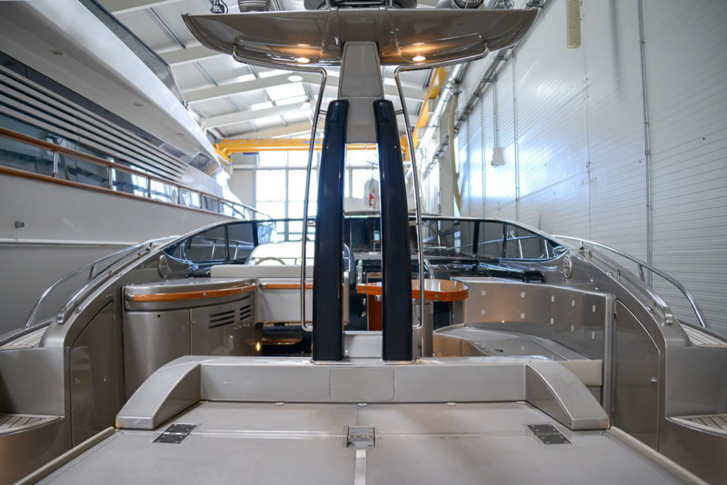 2011 52' 11" RIVA YACHT