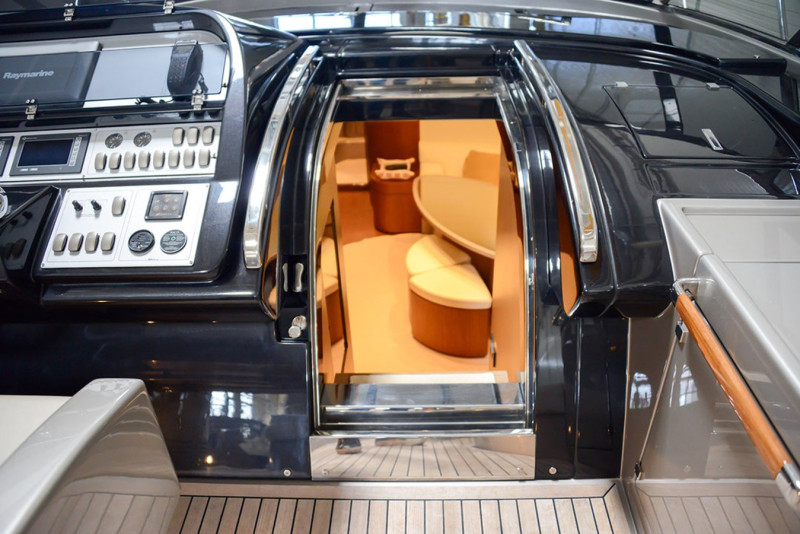 2011 52' 11" RIVA YACHT