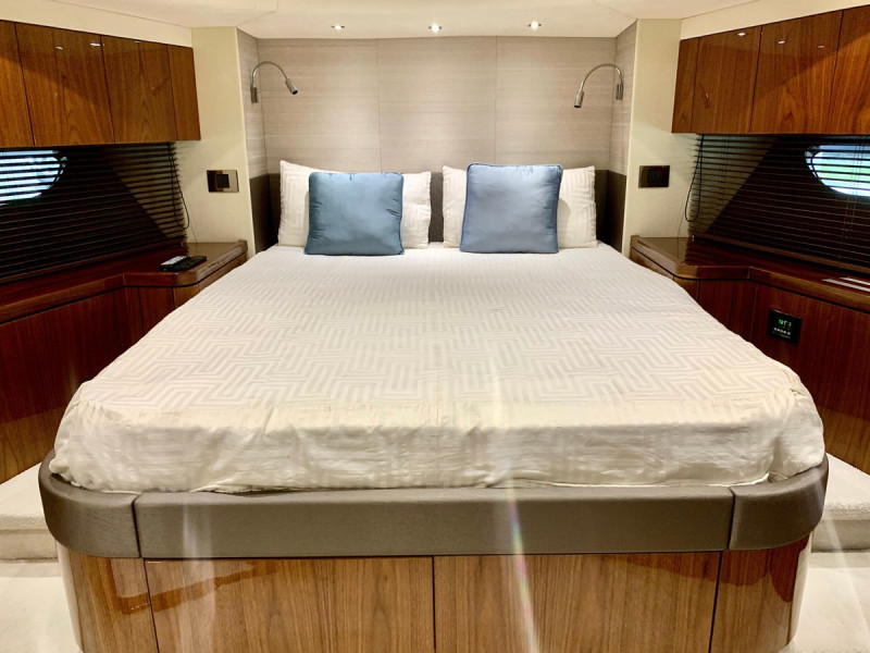 MANHATTAN 65 2016 65' 0" SUNSEEKER