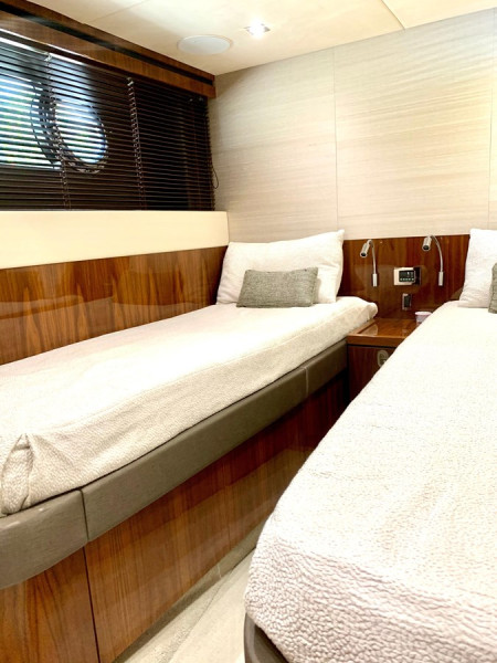 MANHATTAN 65 2016 65' 0" SUNSEEKER