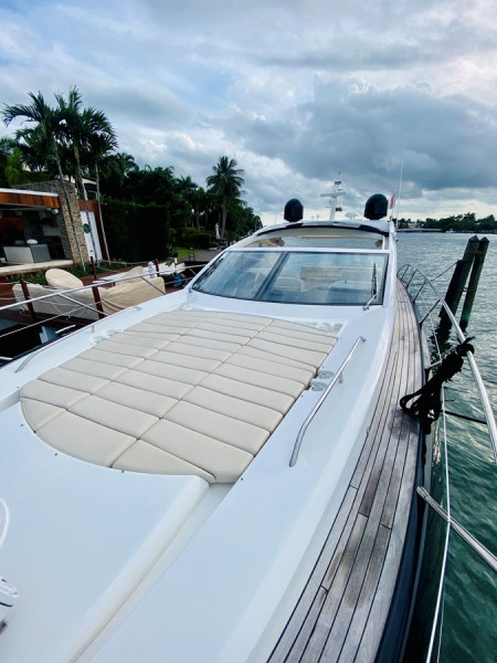 PREDATOR 60 2010 60' 0" SUNSEEKER